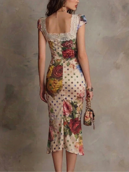 Odette | Robe midi moulante froncée à imprimé mélangé et bordure en dentelle